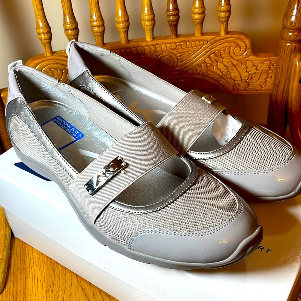 New in Box!! Anne Klein Sport Argo Size 8.5